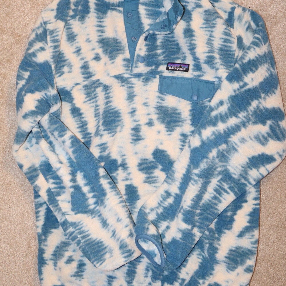 Patagonia Blue and White Tie-Dye Pullover